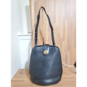 LOUIS Vuitton Epi Cluny Bag Black