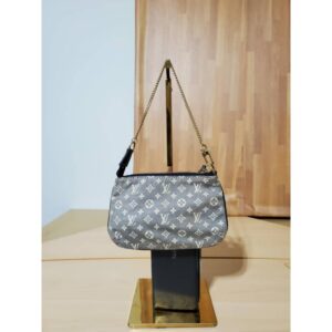 Louis Vuitton Pochette Accessoires Monogram Idylle Mini