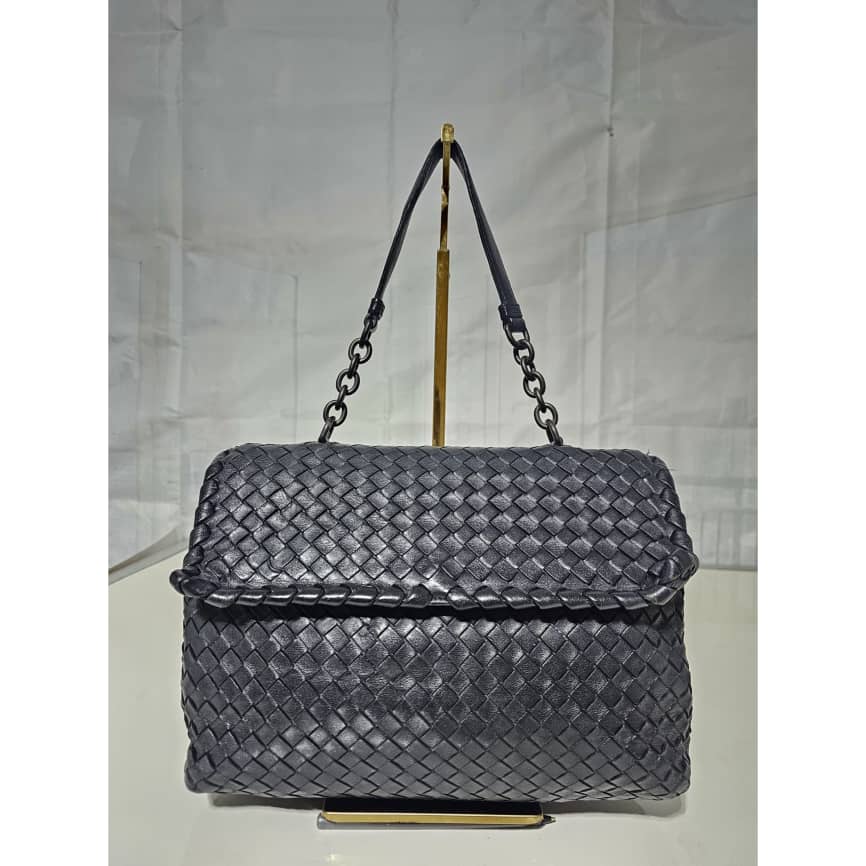 Bottega Veneta Black WOVEN CALFSKIN LEATHER OLIMPIA - Image 2
