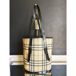 Burberry Nova Check Bucket Bag Beige/Black