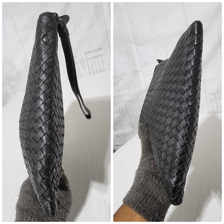 Bottega Veneta Intrecciato Clutch/Wristlet Black - Image 7