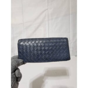 This authentic Gucci GG Supreme Coated Canvas and Leather French Flap Wallet Deep Chocolate Brown/Beige is in it’s good pre-owned condition. The exterior is clean and beautiful. Interior is clean. Gold hardware shows scratches. Dimensions Length: 12 cm Width: 2 cm Height: 10 cm