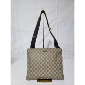 GUCCI GG Supreme Messenger/Crossbody Flat Bag Brown
