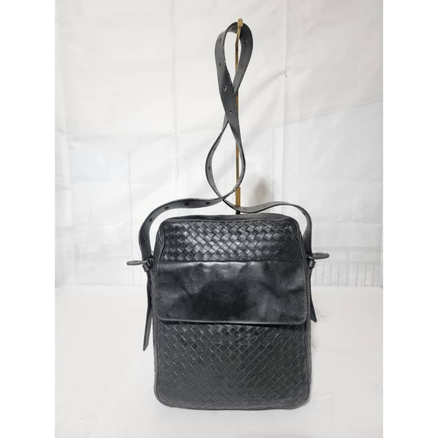 Bottega Veneta Front Pocket Messenger Bag Intrecciato Nappa Large