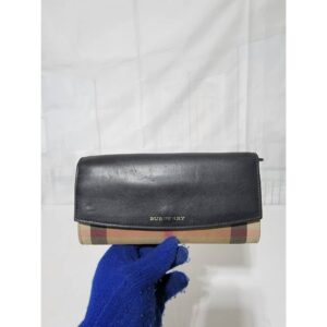 BURBERRY Calfskin House Check Porter Continental Wallet Black