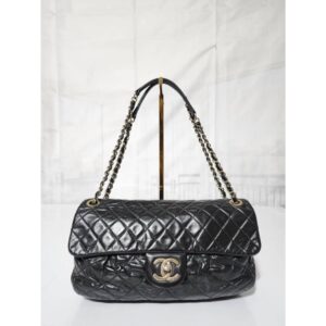 Chanel Chic Quilt Flap Bag Black