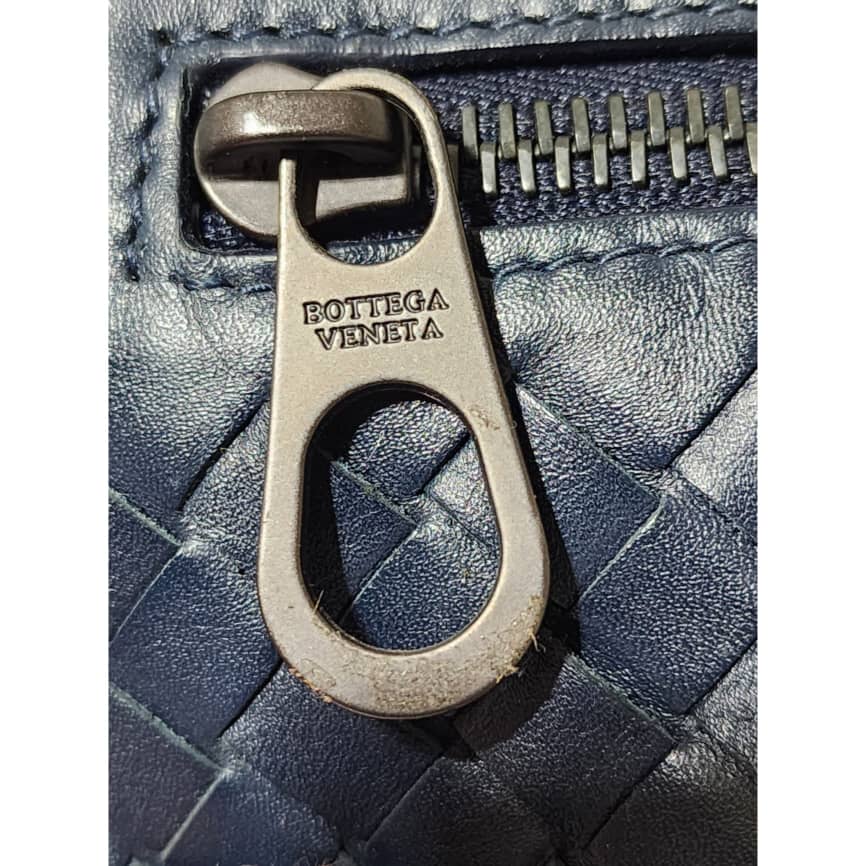 Bottega Veneta Intrecciato Leather Zip Clutch Navy Blue - Image 11