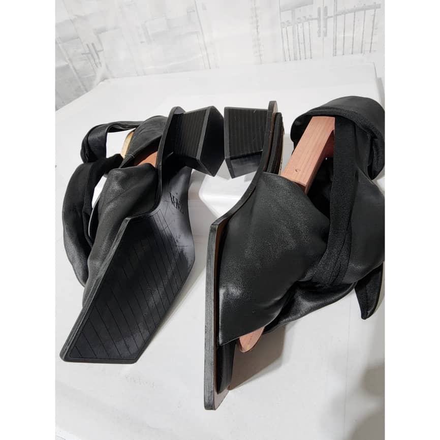 Zara Mid Block Leather Heels with Wrap Around Design Black Size 41 - Image 4
