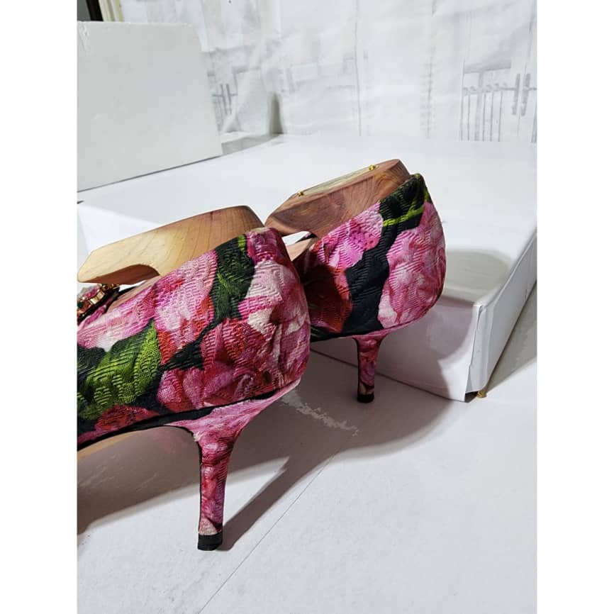 Dolce & Gabbana Floral Canvas Crystal Embellished Pumps Pink/Green Size 40 - Image 11