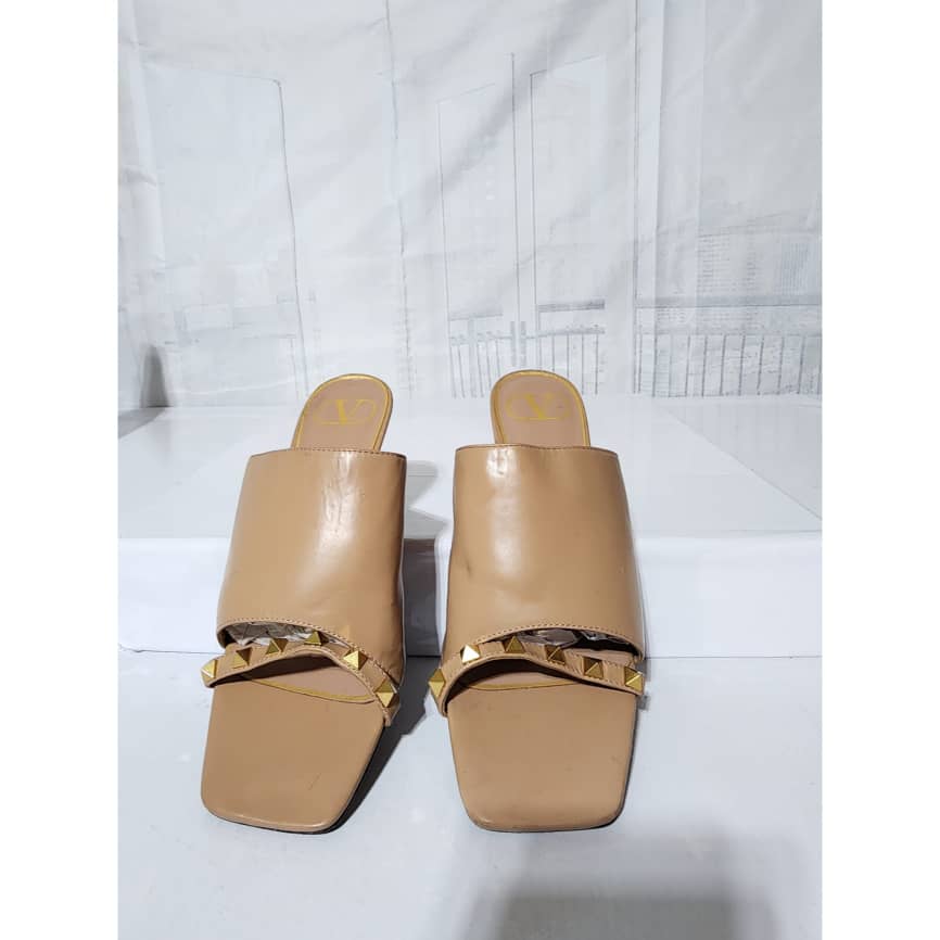 VALENTINO GARAVANI Nappa Rockstud Tower Heel Mules 38 Biege - Image 3